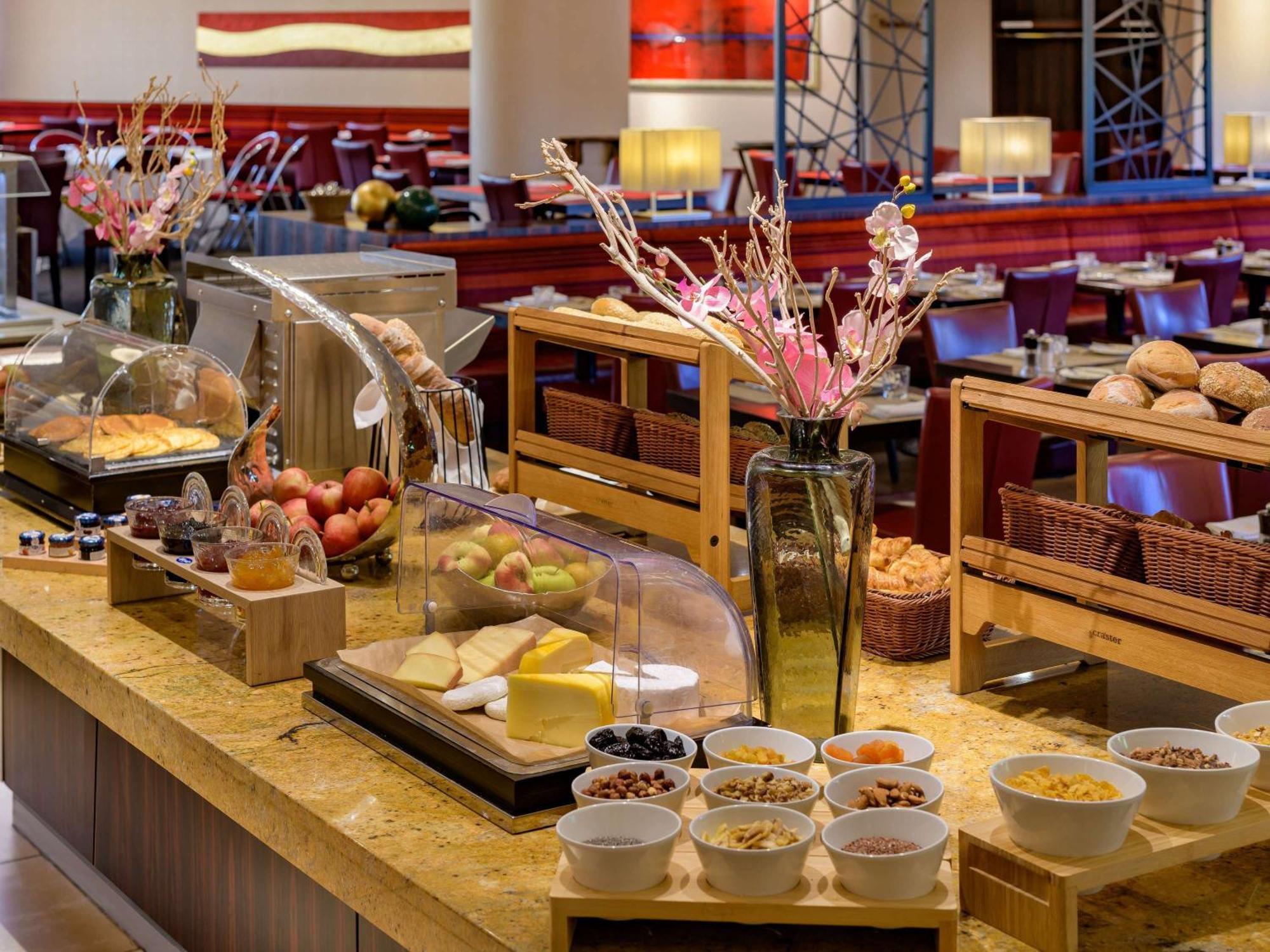 Moevenpick Hotel Geneva Meyrin Kültér fotó