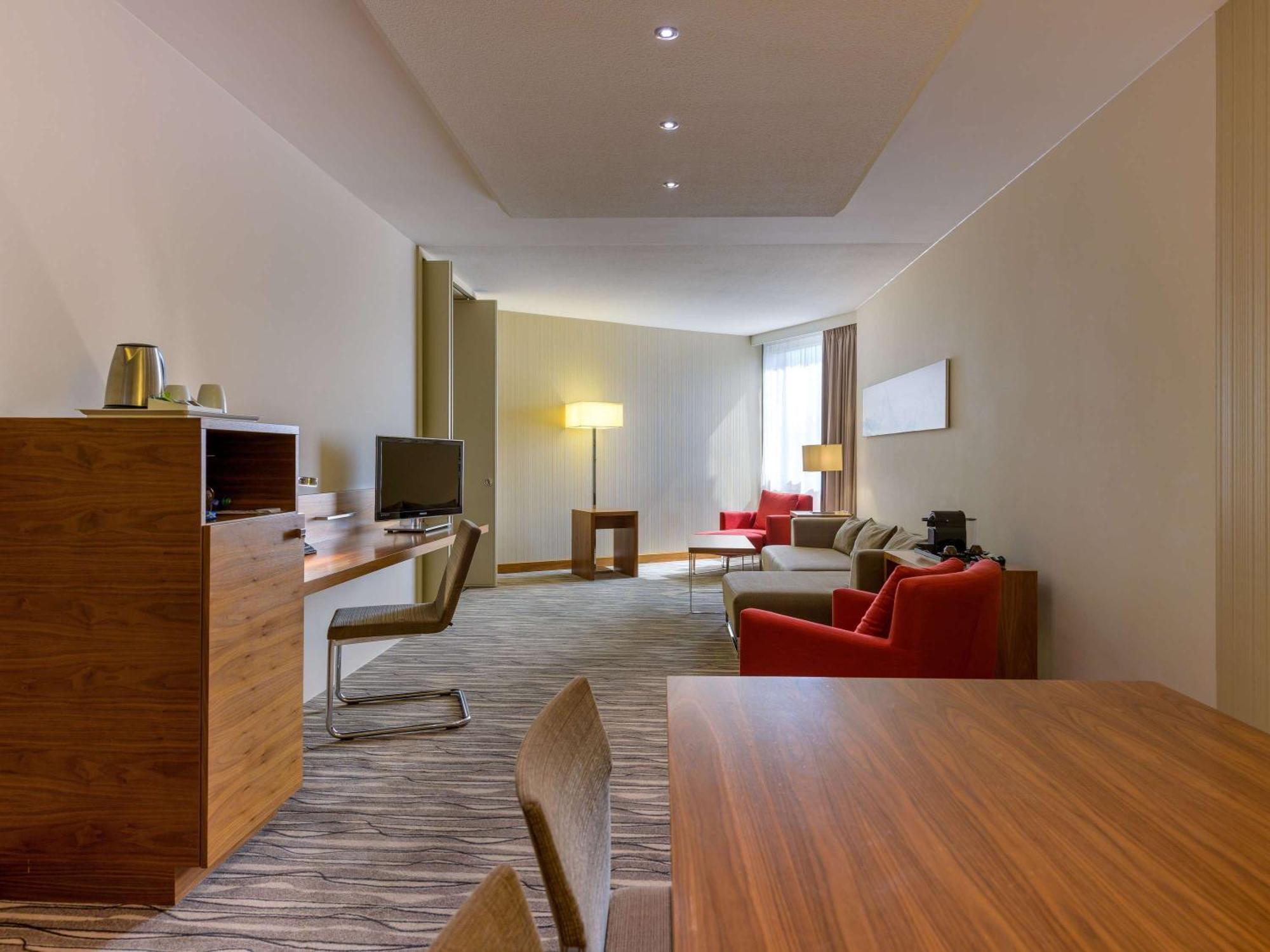 Moevenpick Hotel Geneva Meyrin Kültér fotó